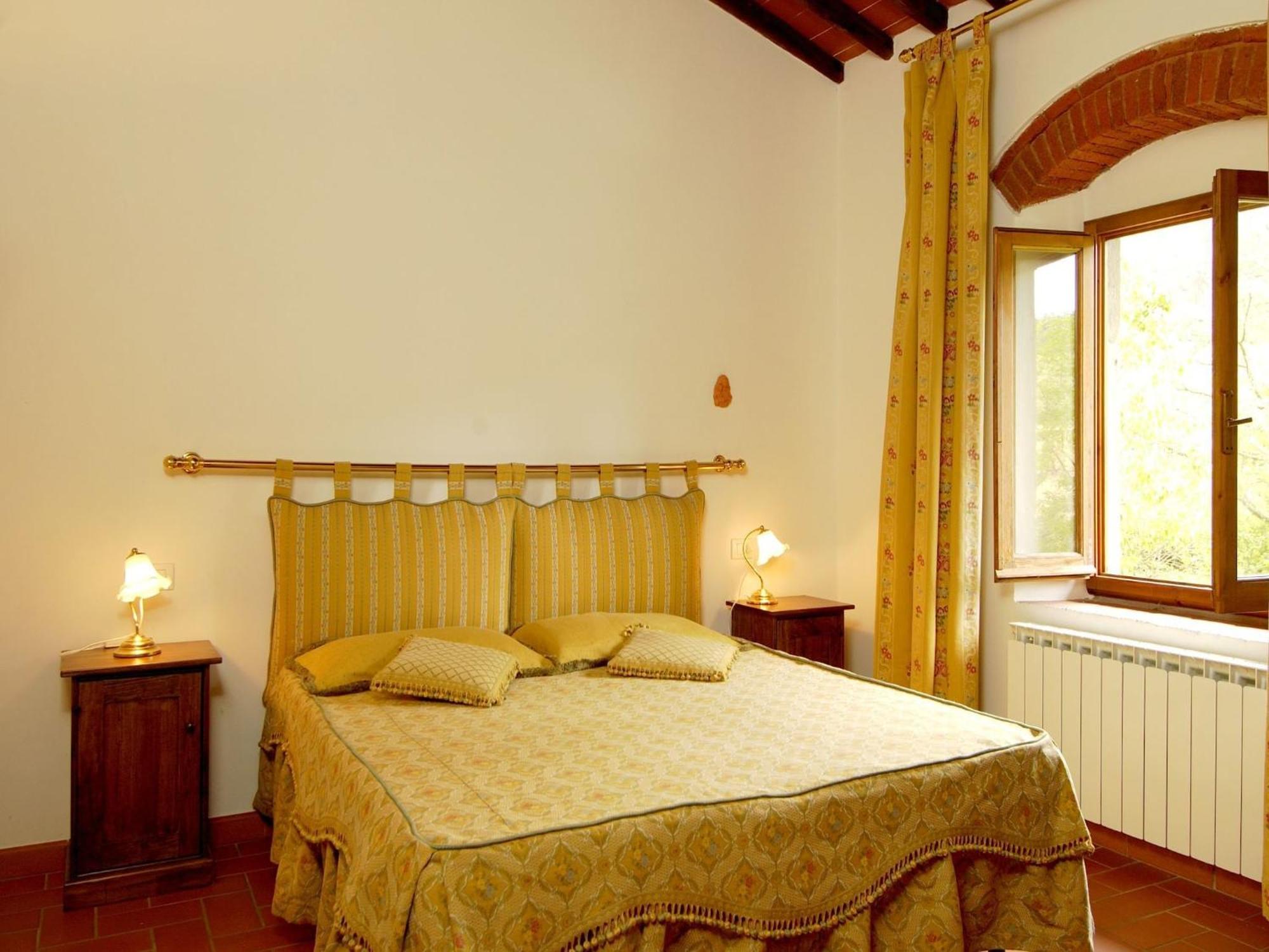 Pleasant Apartment With Swimming Pool Garden Bbq Parking Lucolena in Chianti Екстериор снимка