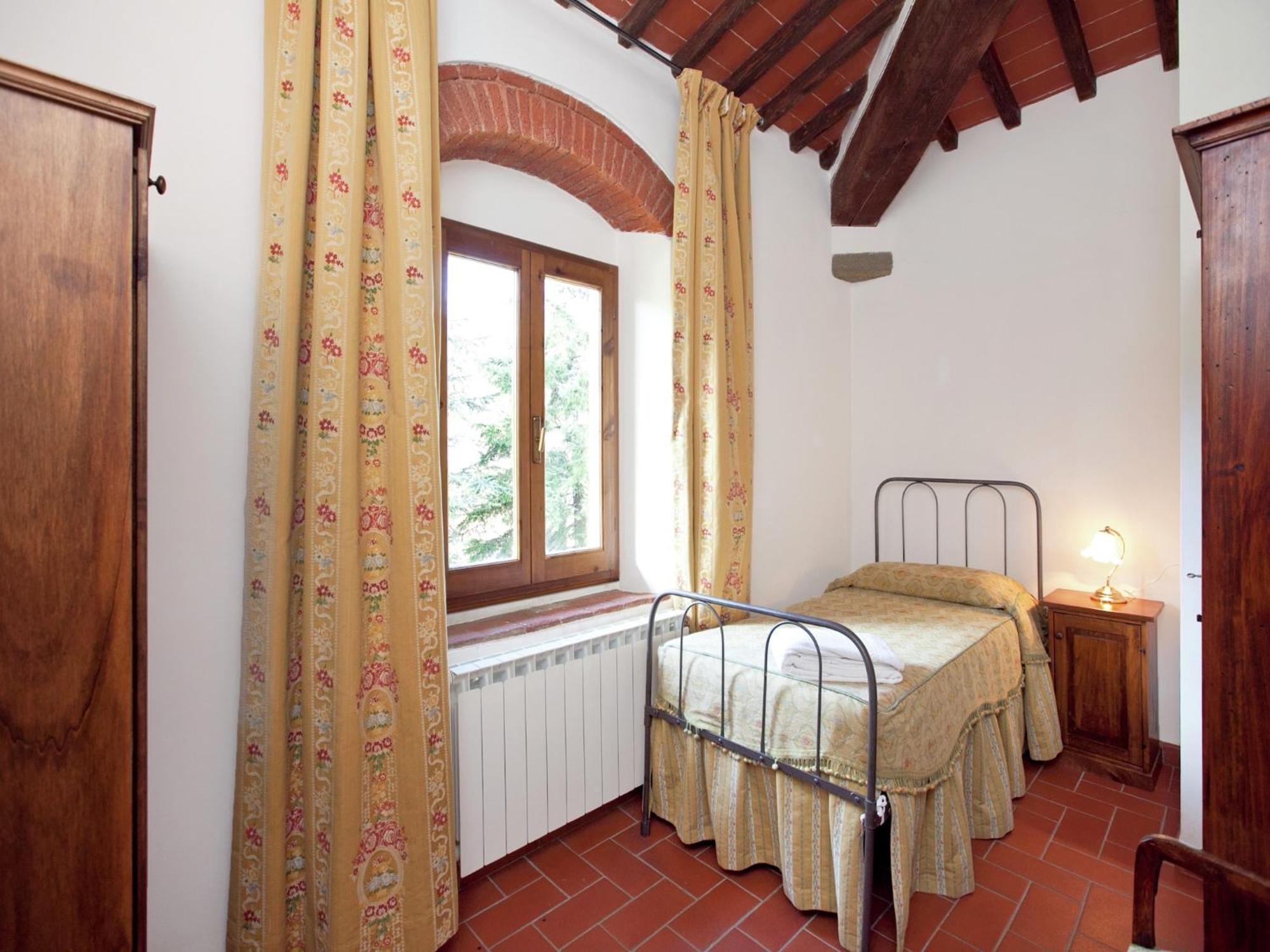 Pleasant Apartment With Swimming Pool Garden Bbq Parking Lucolena in Chianti Екстериор снимка