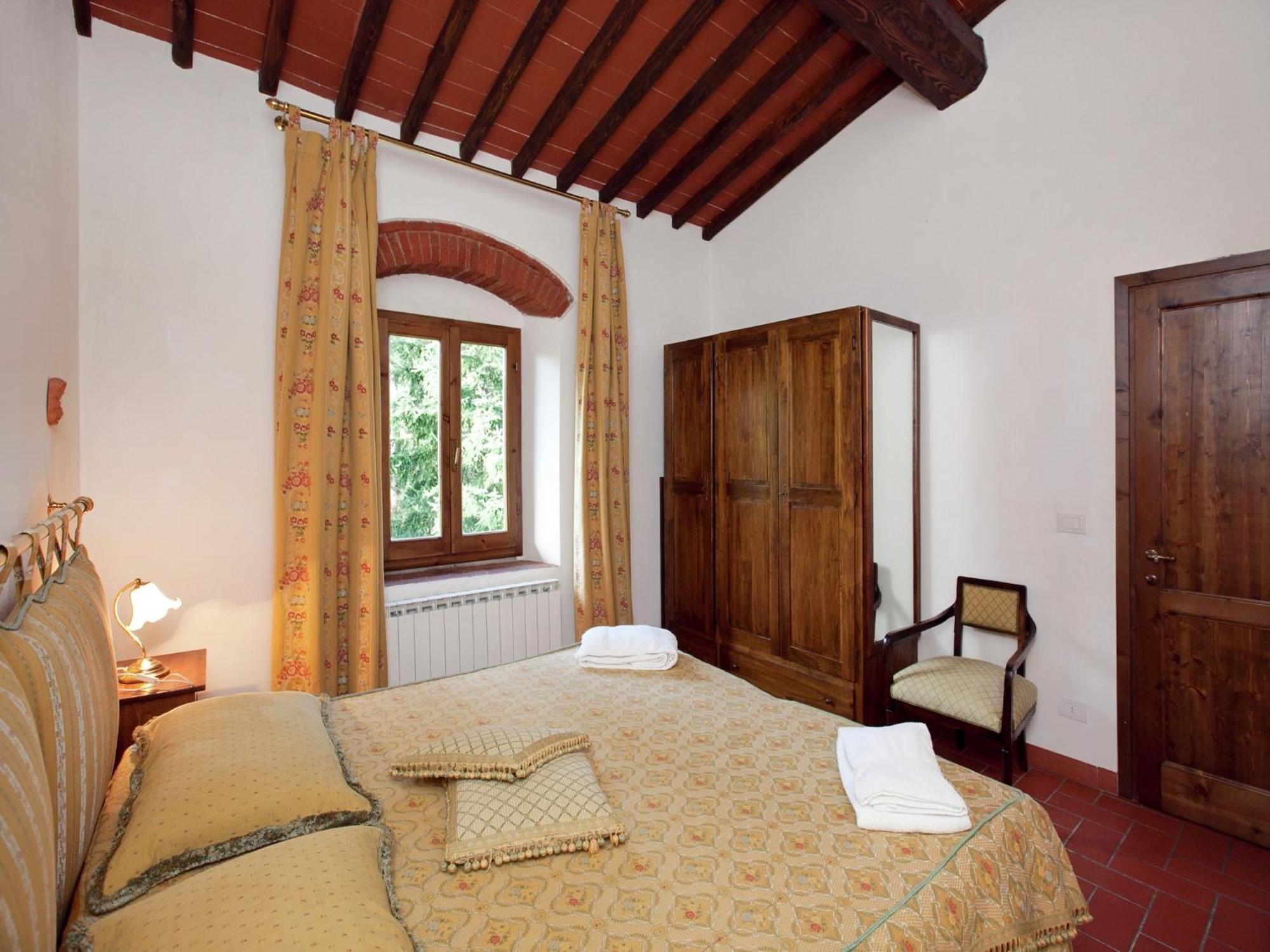 Pleasant Apartment With Swimming Pool Garden Bbq Parking Lucolena in Chianti Екстериор снимка