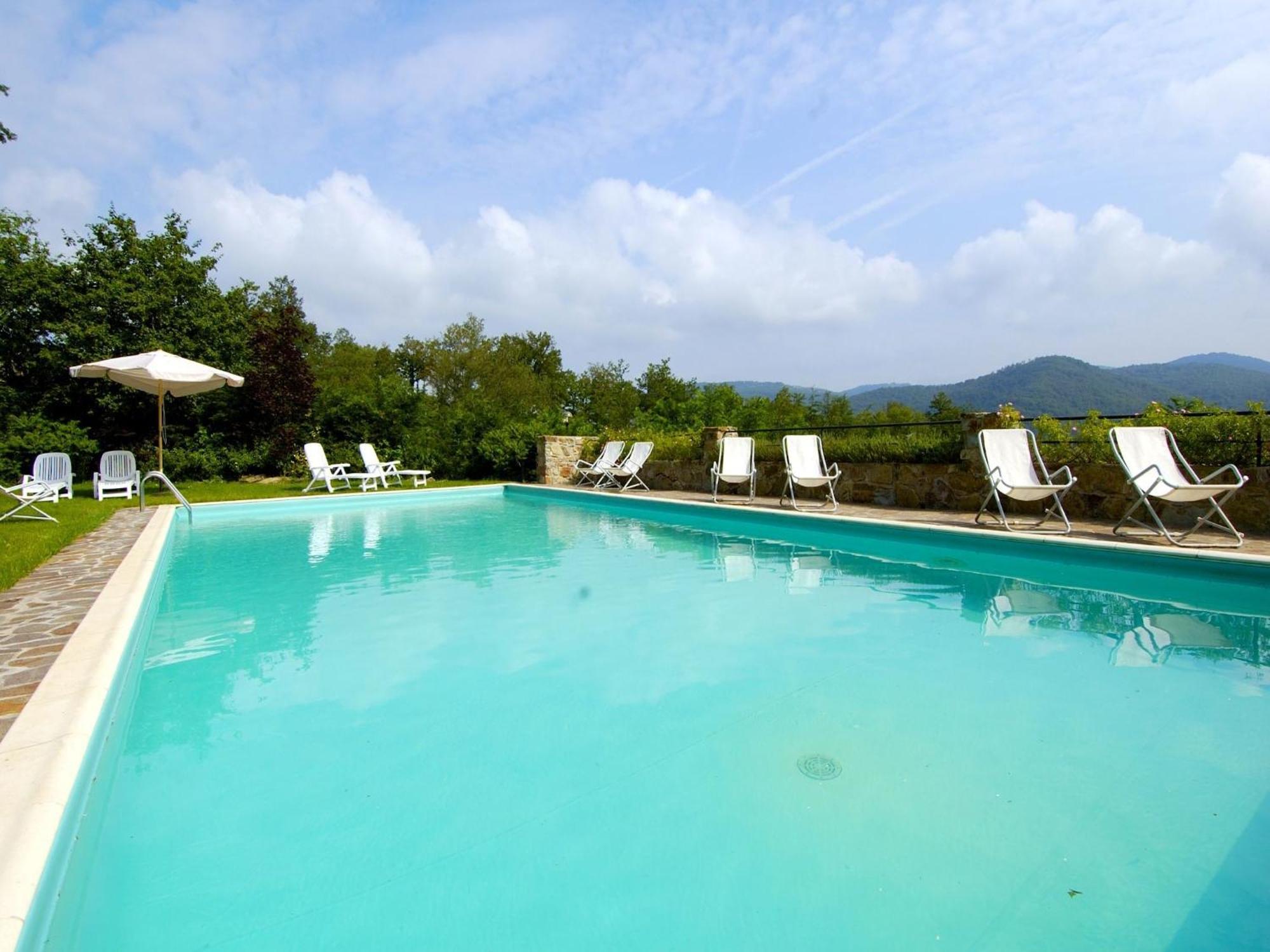Pleasant Apartment With Swimming Pool Garden Bbq Parking Lucolena in Chianti Екстериор снимка